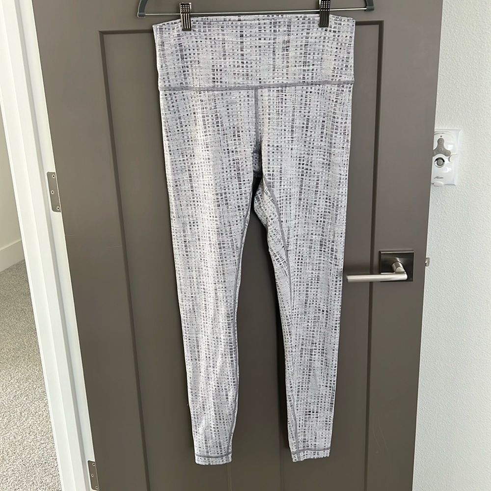 Lululemon leggings, size 10.  25 in. length
